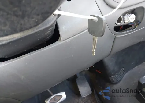 2000 Ford F-150 Work Series/Xl/Xlt z USA, uszkodzony, nr VIN 2FTRF17Z2YCB03862